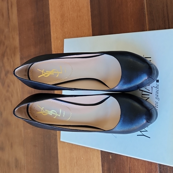 New Yves Saint Laurent Tribute Pump - Picture 2 of 6